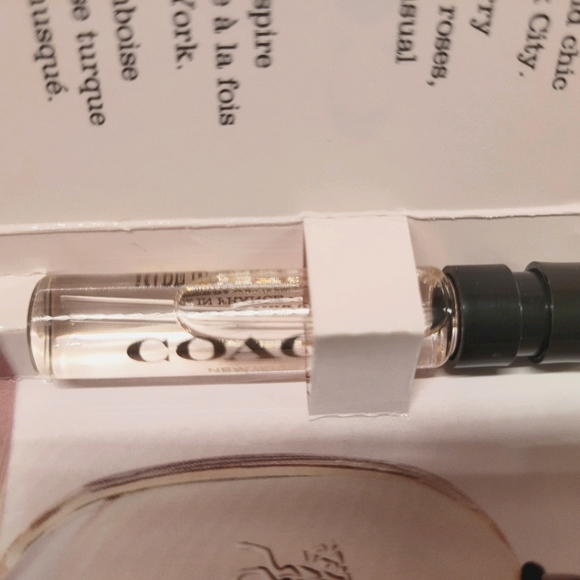 Coach Mini Sample - Picture 3 of 3